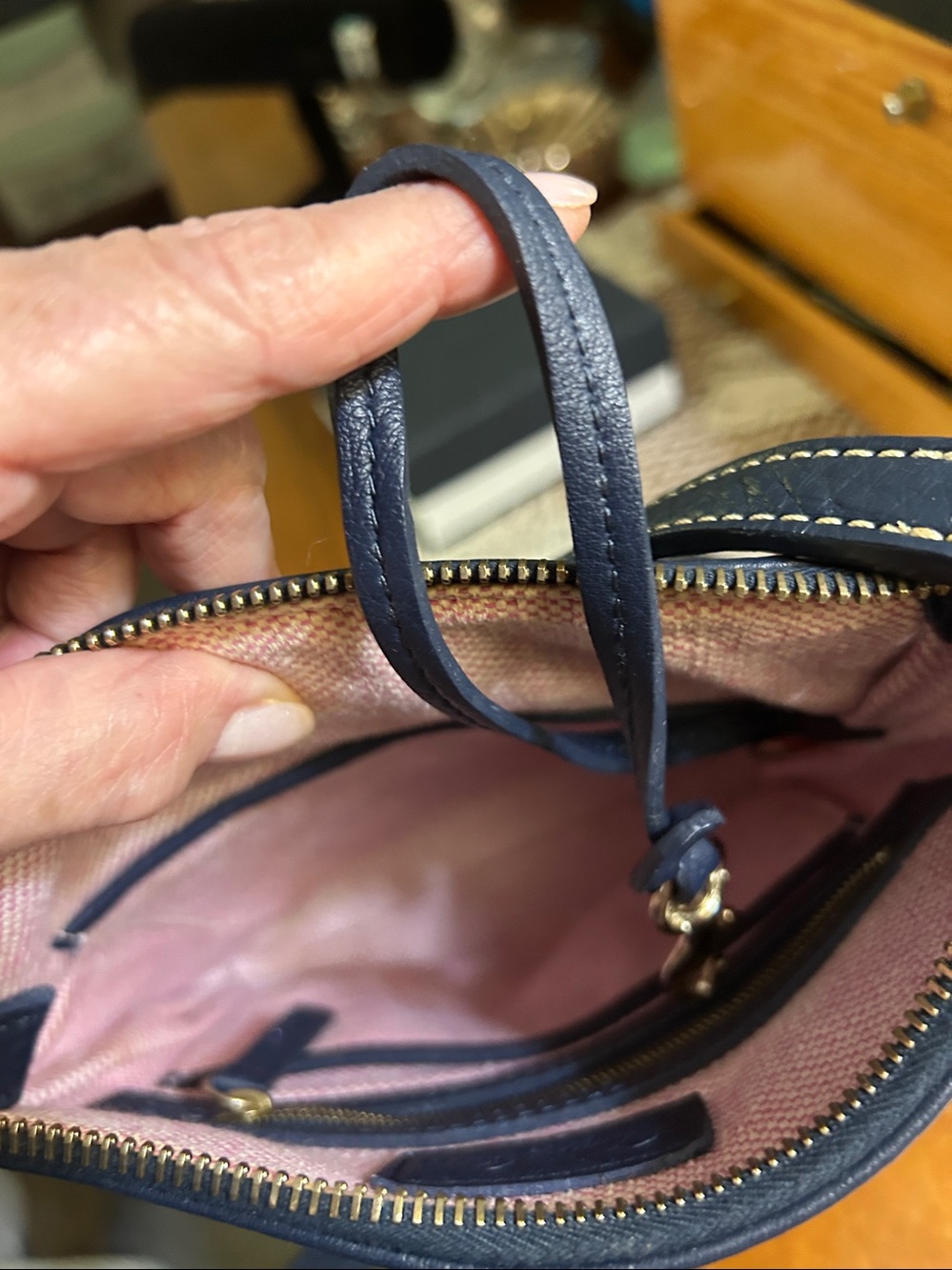 Dooney and Bourke all Leather Crossbody Bag in Navy Blue - Picture 5 of 8